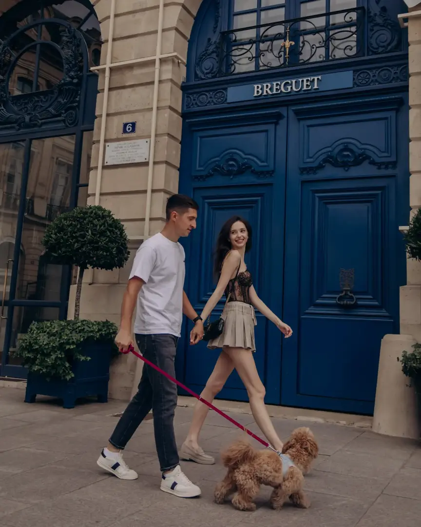 Couple Photoshoot in Paris